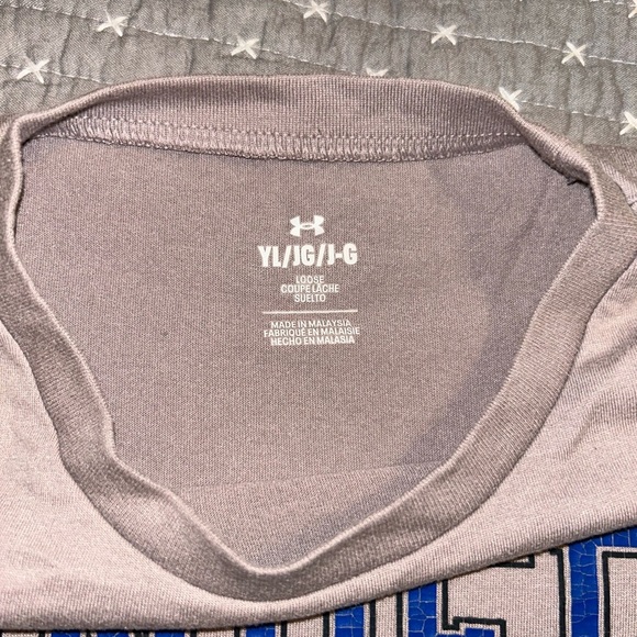 (Bundle 3 for $15) Under Armour Heather Gray Tee with Blue Accents - Picture 3 of 4